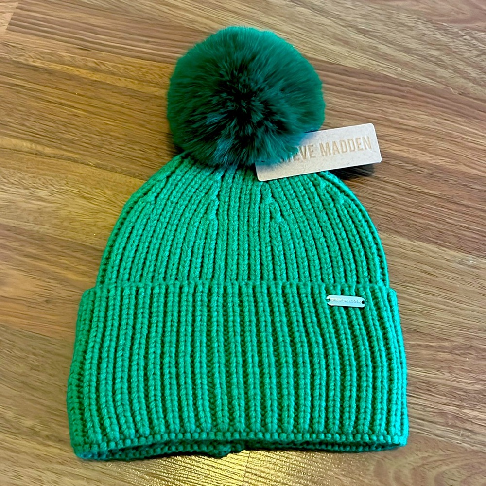 Steve Madden beanie